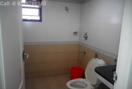 Fully furnished 3 bed flat in Mg road Ernakulam for daily weekly rent 
