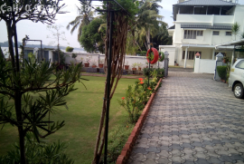 One Bed fully furnished studio apartment for daily / monthly rent in Thevara  This studio ideally lo