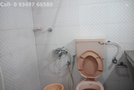 One Bed fully furnished studio apartment for daily / monthly rent in Thevara  This studio ideally lo