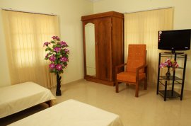 Two bed furnished apartment for daily rent in Edapally near amrita hospital Cochin