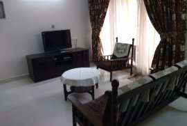 Sea-facing 3-bedroom apartment at Kochi Marine Drive for short-term rental