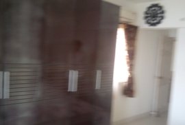 Sea-facing 3-bedroom apartment at Kochi Marine Drive for short-term rental
