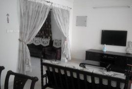 Sea-facing 3-bedroom apartment at Kochi Marine Drive for short-term rental