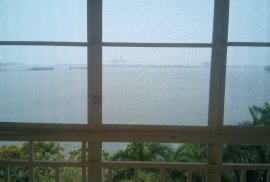 Sea-facing 3-bedroom apartment at Kochi Marine Drive for short-term rental