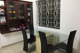 Fully furnished 3 bed flat in Kaloor Kathrikadavu  for short term rental 